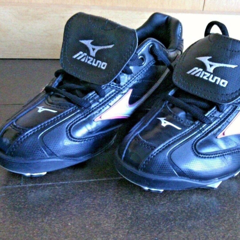 Mizuno Shoes Softball + Baseball 9-Spike Cleats Size USW 6.5 Women's Black Sport